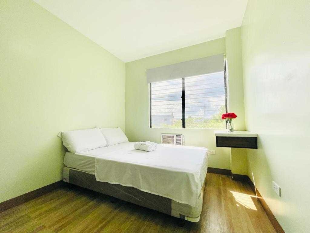 Oyo 1008 Armond Bed And Breakfast マクタン エクステリア 写真