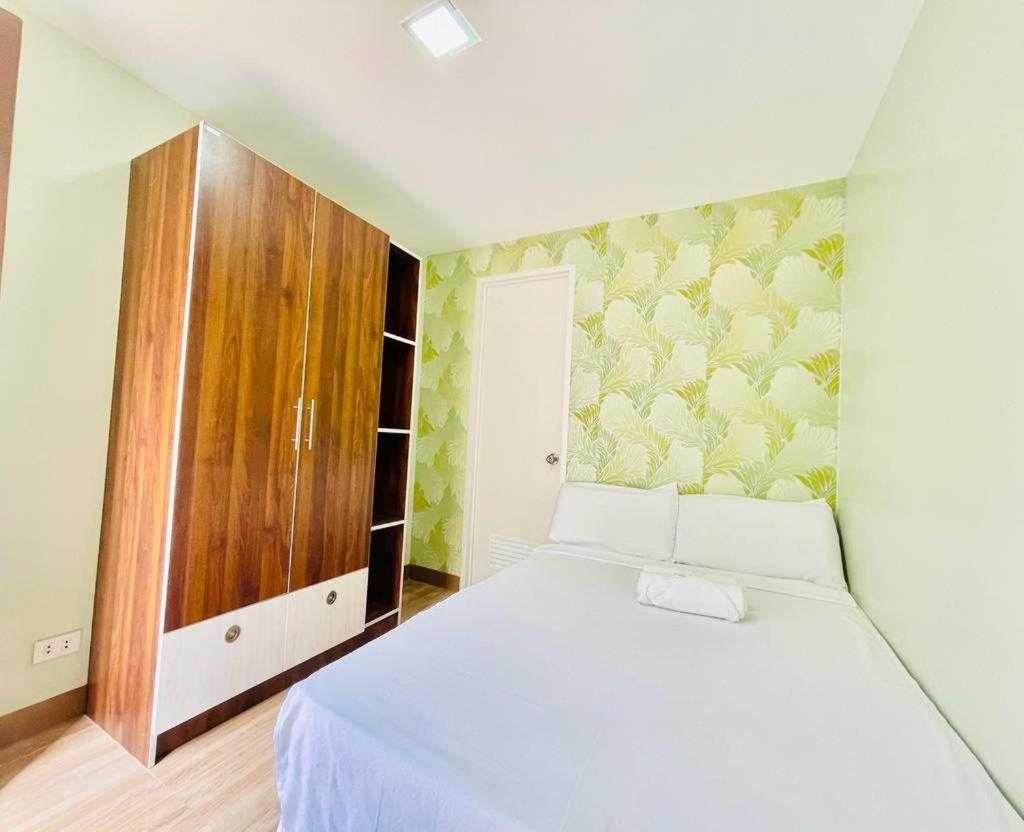 Oyo 1008 Armond Bed And Breakfast マクタン エクステリア 写真